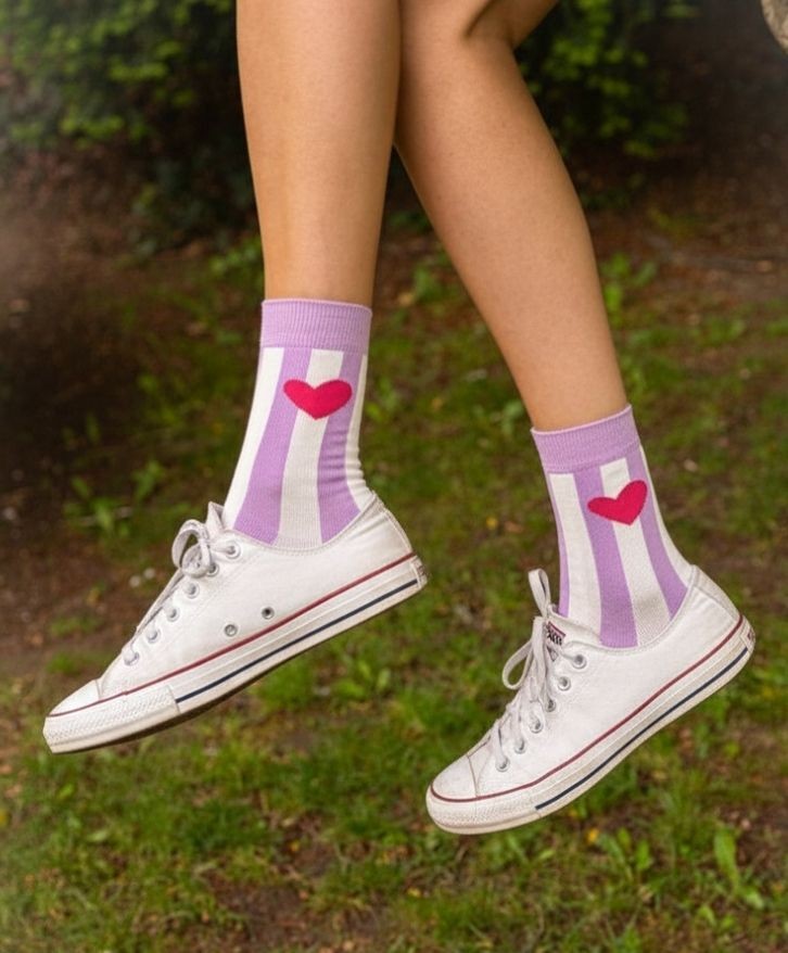 Chaussettes cœur & rayures verticales
