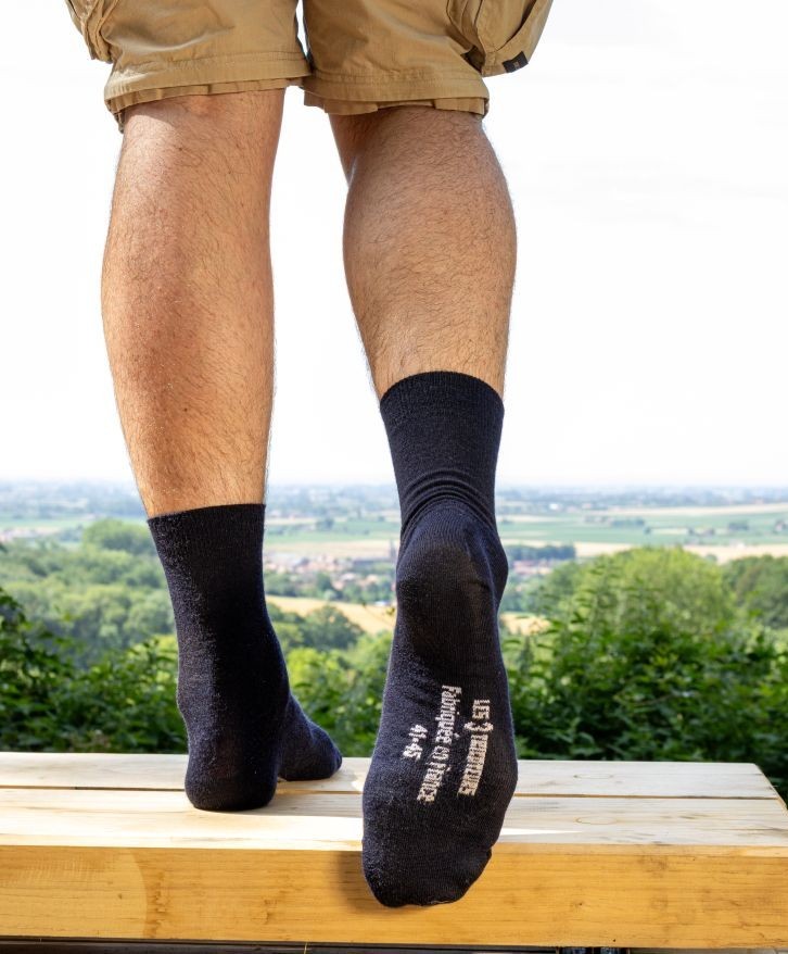 Chaussettes fines en laine mérinos française - Bleu marine