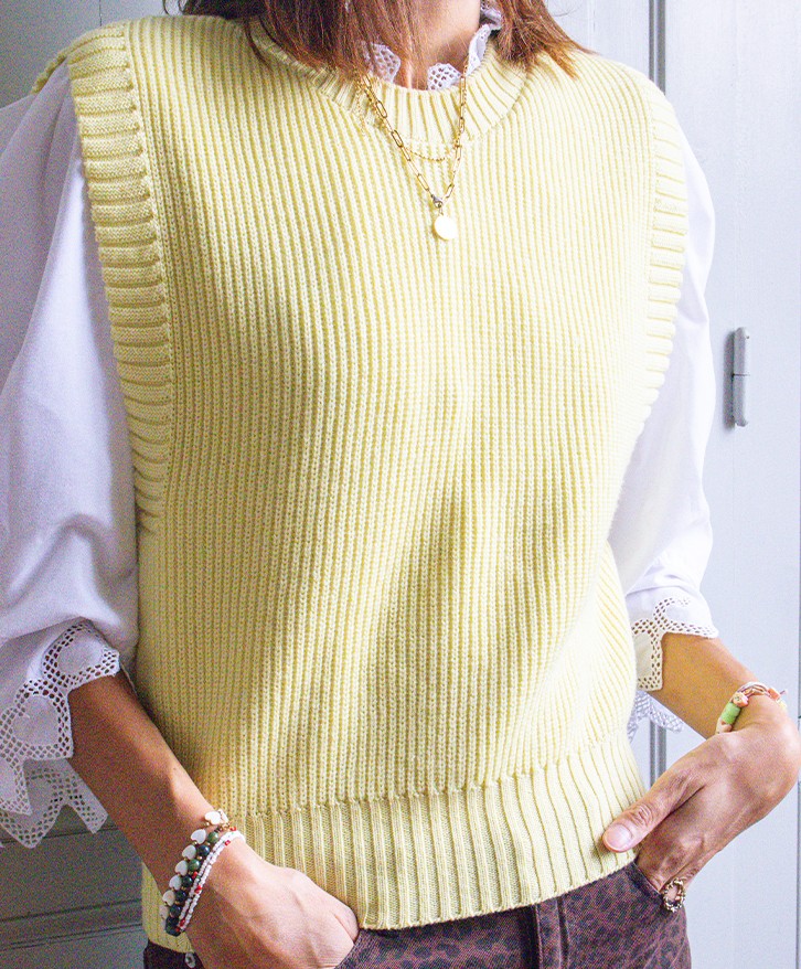 Pull sans manches jaune pâle -