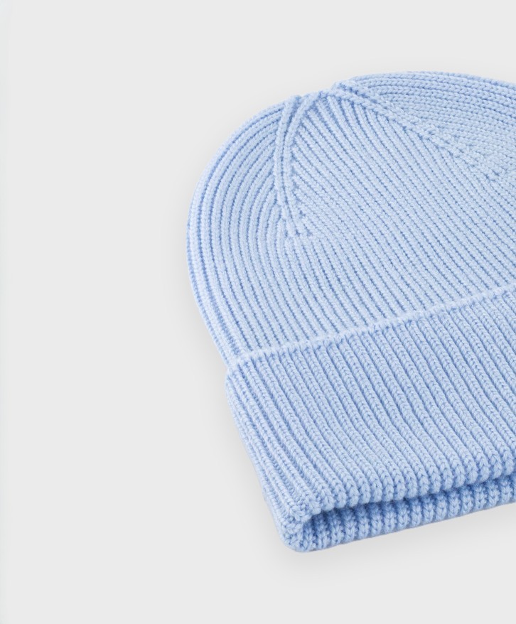 Bonnet en laine mérinos bleu ciel