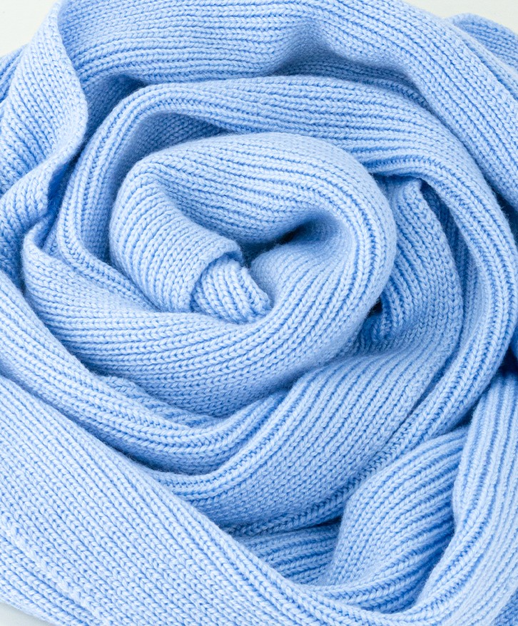 Echarpe bleu ciel en laine mérinos -