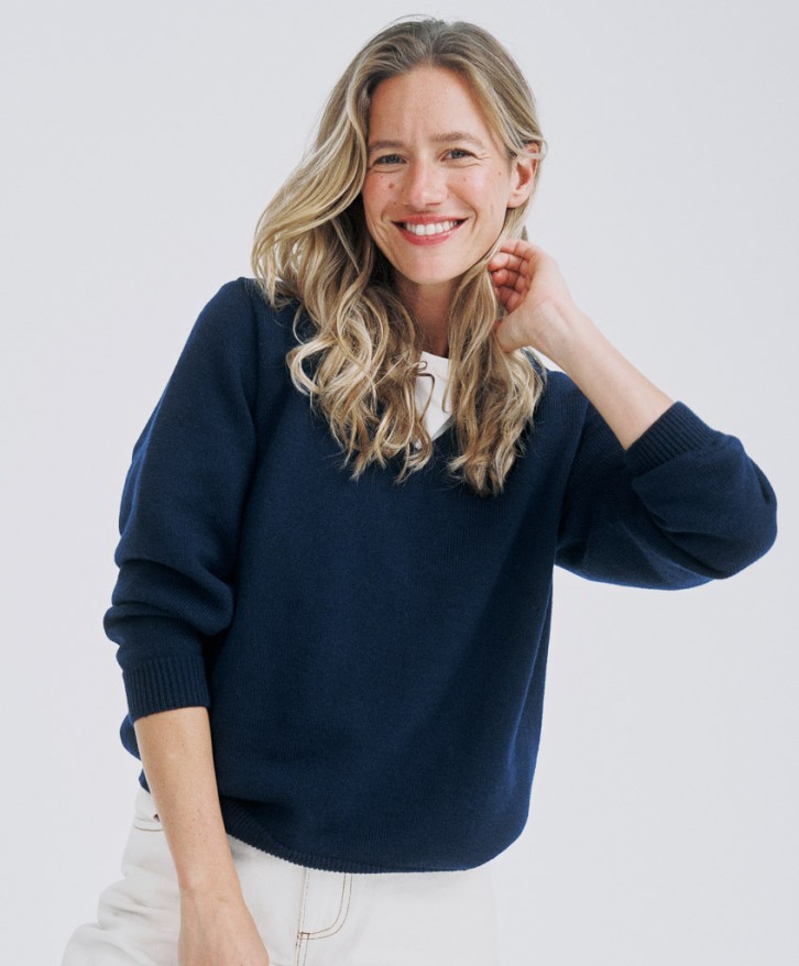 Pull col V femme en laine mérinos - Bleu marine