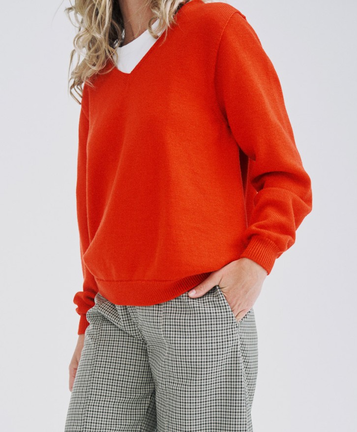 Pull col V femme en laine mérinos - Rouge