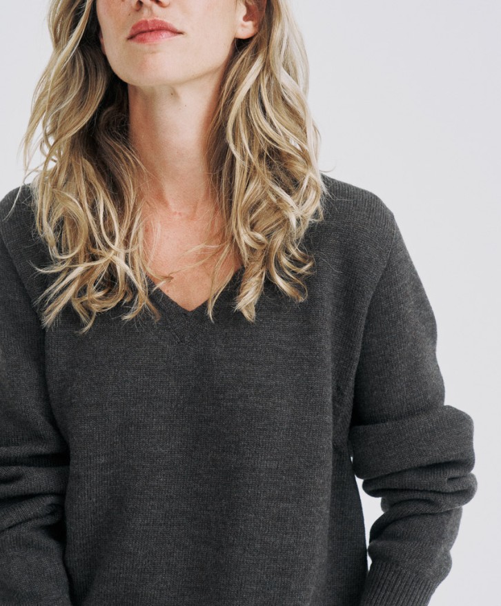 Pull col V femme en laine mérinos - Marron